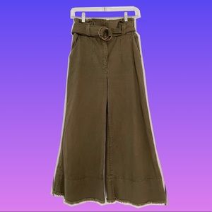 Cinq A Sept. Army Green Pants. Size 00.